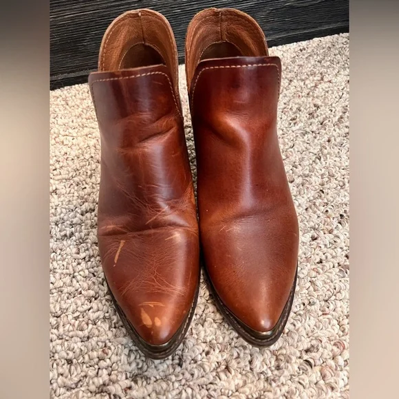 Steve Madden Booties | Cognac Booties | Leather Ankle Boots - Picture 2 of 6